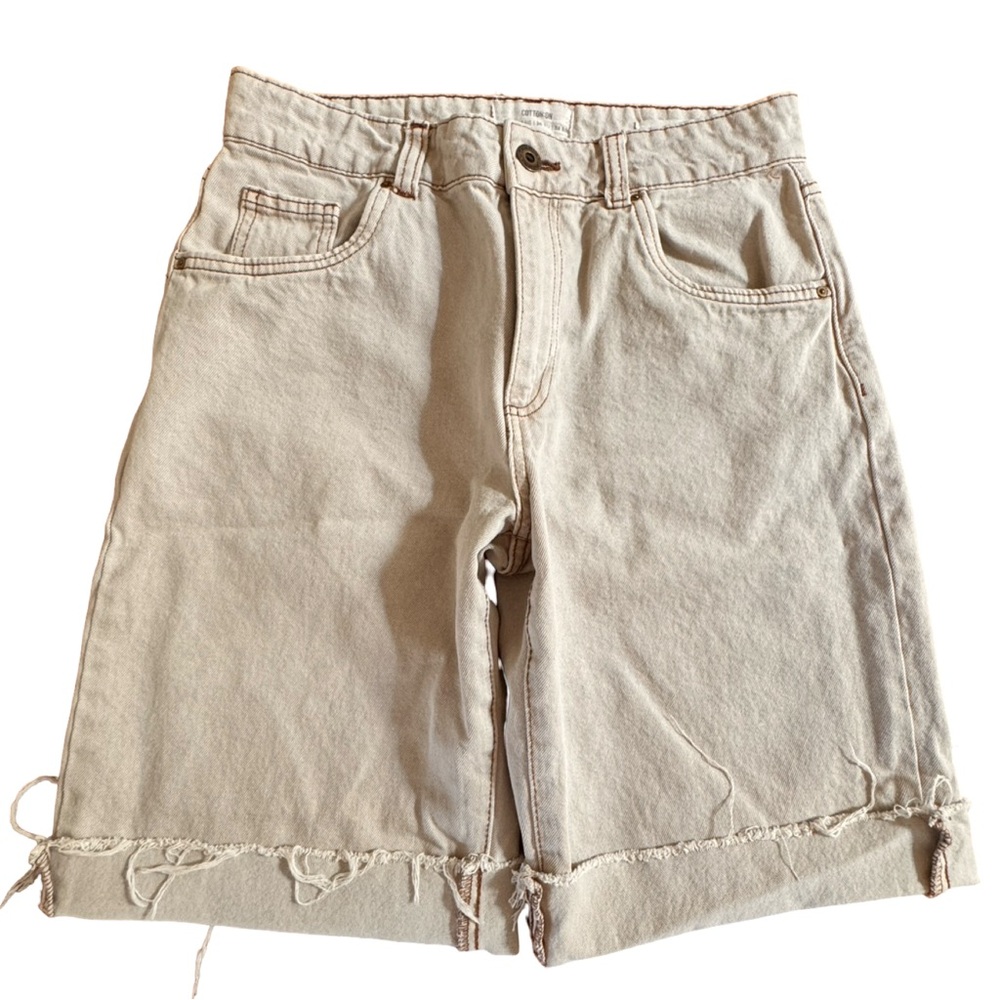 Cotton On Low-Rise Baggy Jean Bermuda Shorts in Tan